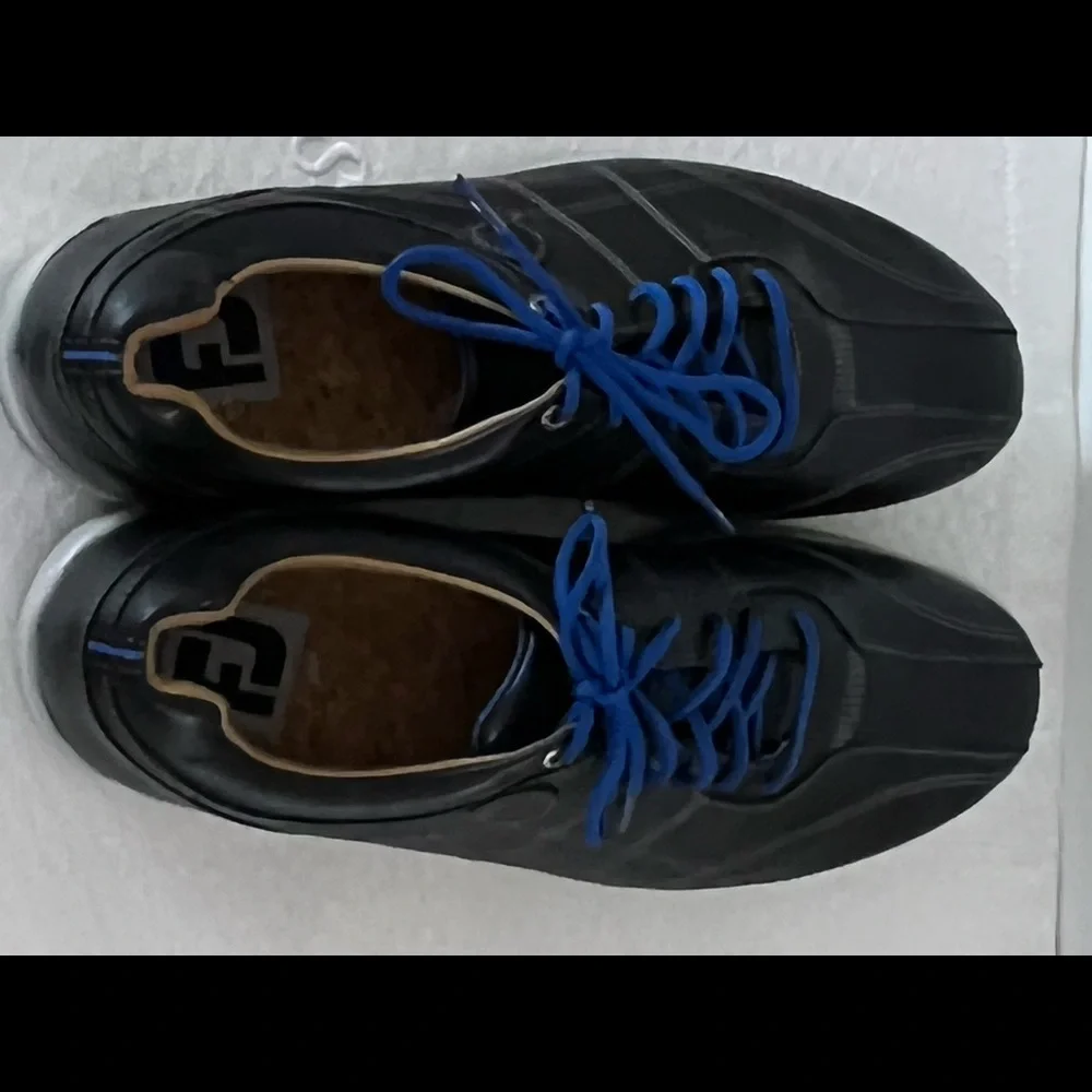 Mens size 11 FOOT JOY VERSALUXE all leather golf shoe. No longer made. - Picture 6 of 10